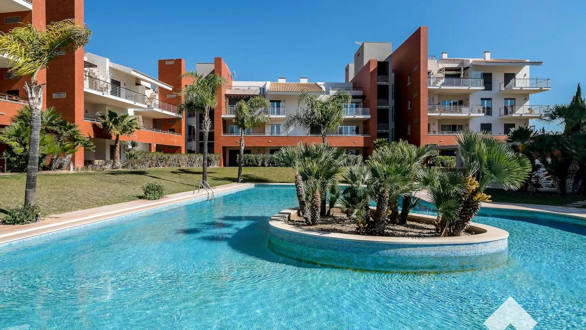 Palm Village Apartments Vilamoura
